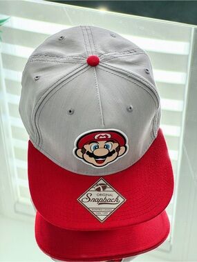 Super Mario Bros Official Nintendo Bioworld SnapBack Baseball Cap Hat